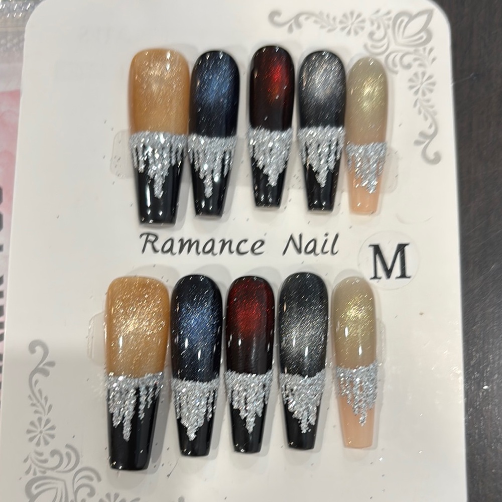 Elegant Black and Gold press on Nail Set with Silver Accents